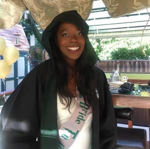 Meet your Posher, Cecelia